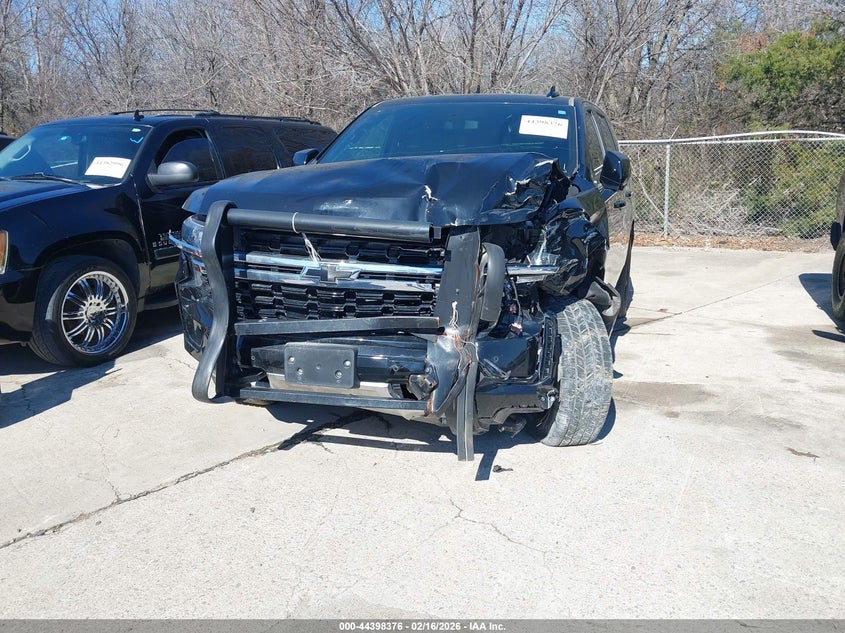 2022 CHEVROLET TAHOE 5.3L V-8 DI, VVT, 35(VIN: 1GNSCLED5NR220337