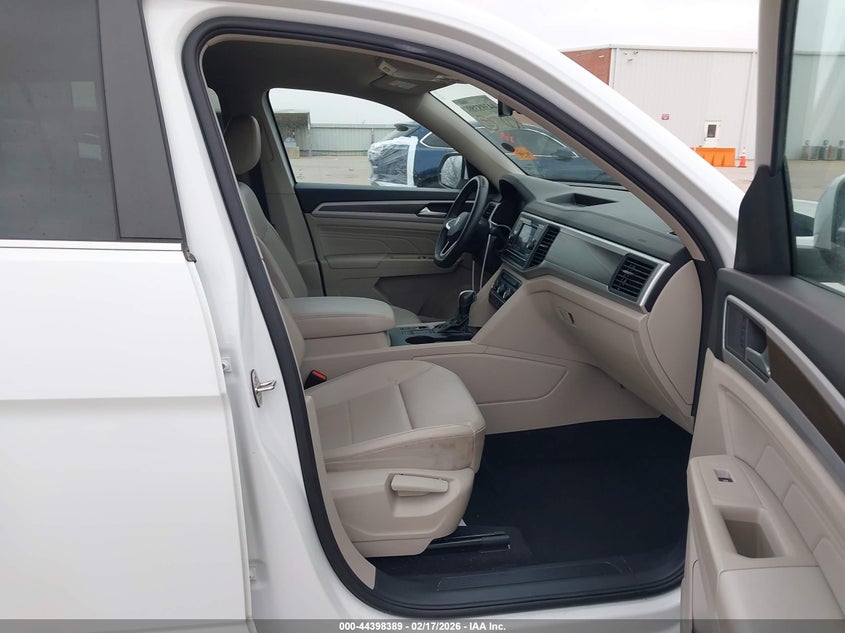 2022 Volkswagen Atlas 2.0T Se