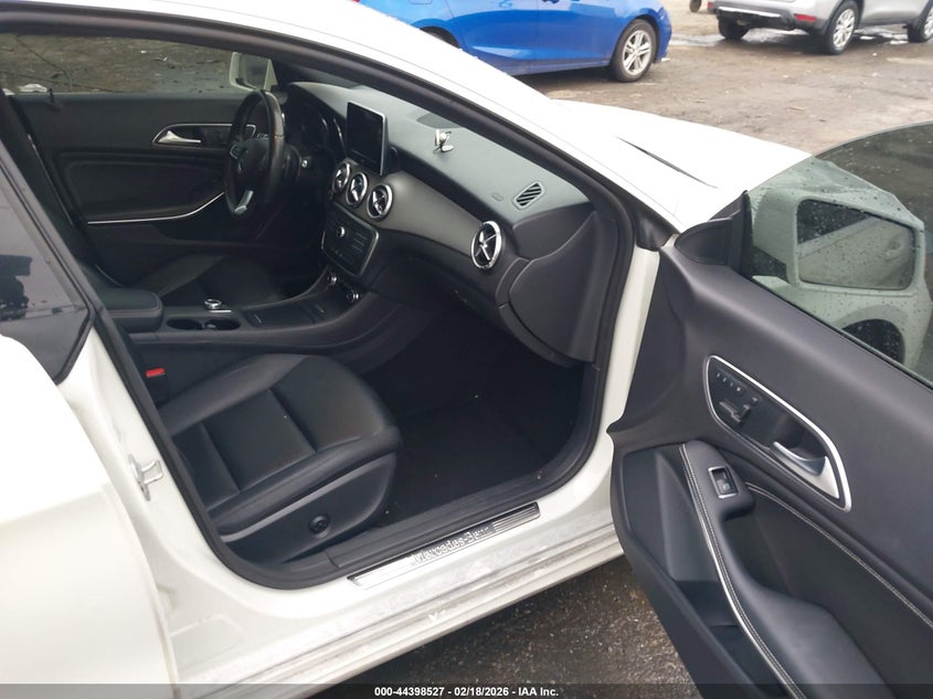 2015 Mercedes-Benz Cla 250