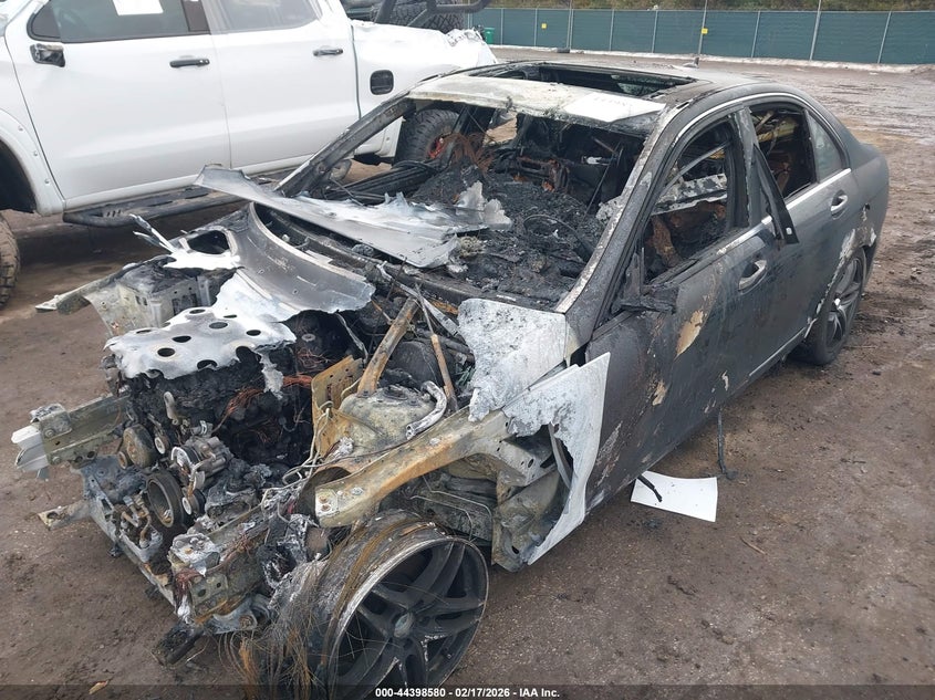 2013 Mercedes-Benz C 250 Sport VIN: WDDGF4HBXDR271147 Lot: 44398580