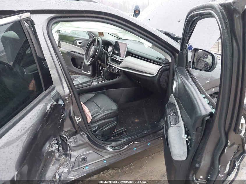 2022 Jeep Compass Latitude Lux 4X4