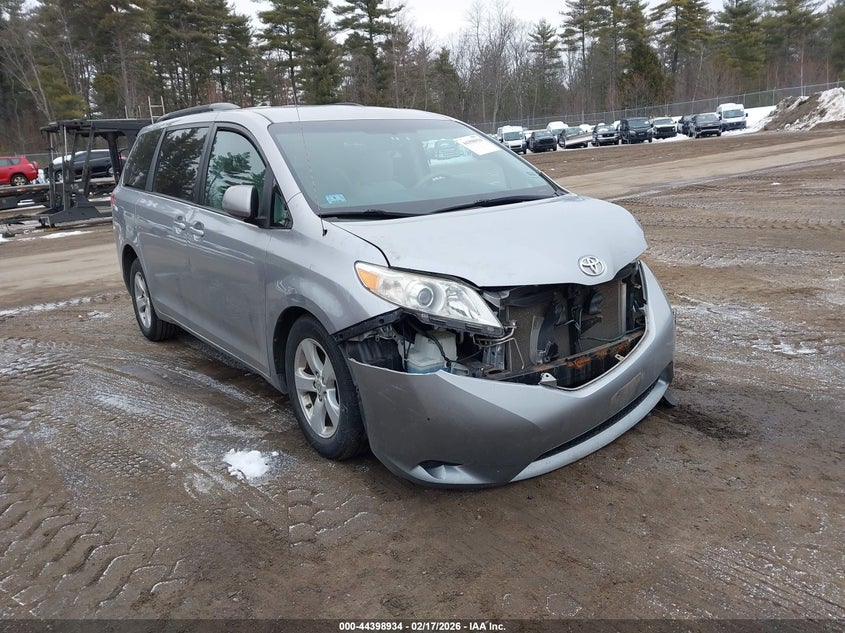 2011 Toyota Sienna Le V6
