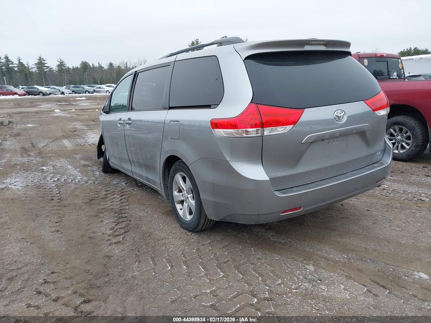 2011 Toyota Sienna Le V6