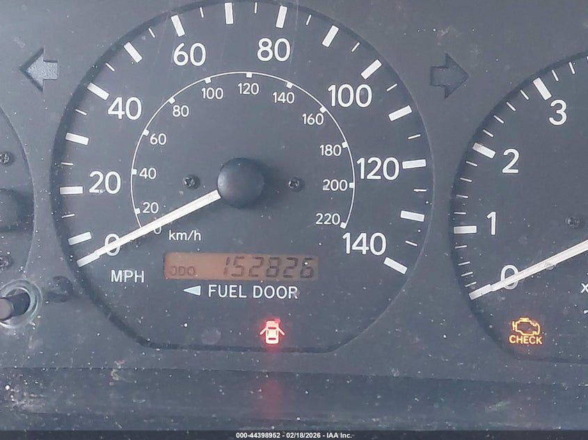 2000 Toyota Camry Le V6 VIN: 4T1BF22K7YU104888 Lot: 44398952