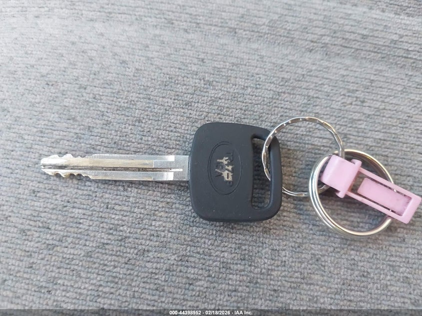 2000 Toyota Camry Le V6 VIN: 4T1BF22K7YU104888 Lot: 44398952