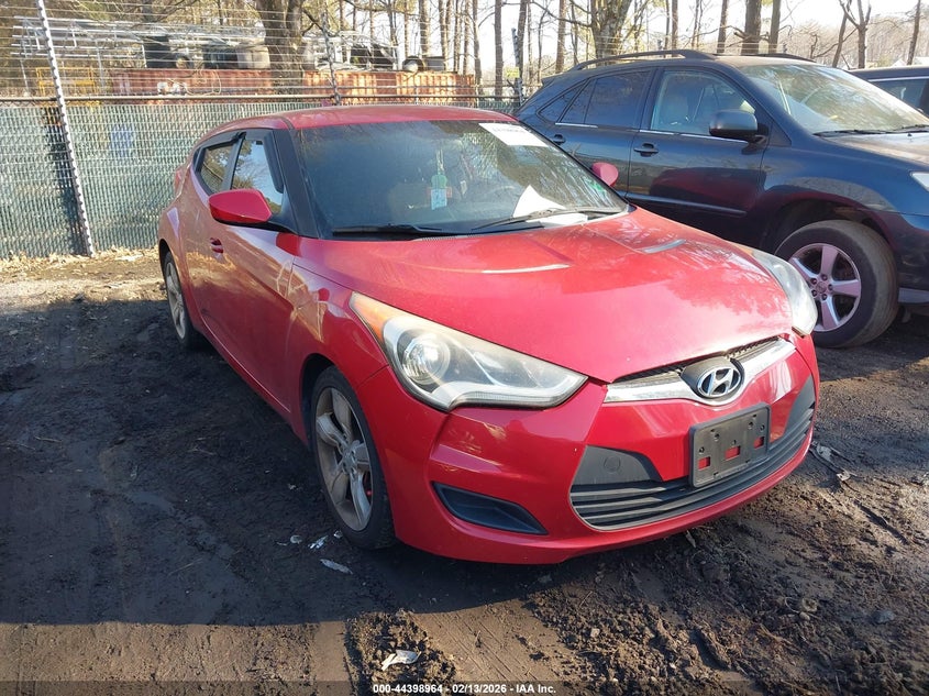 2014 Hyundai Veloster Base W/Black