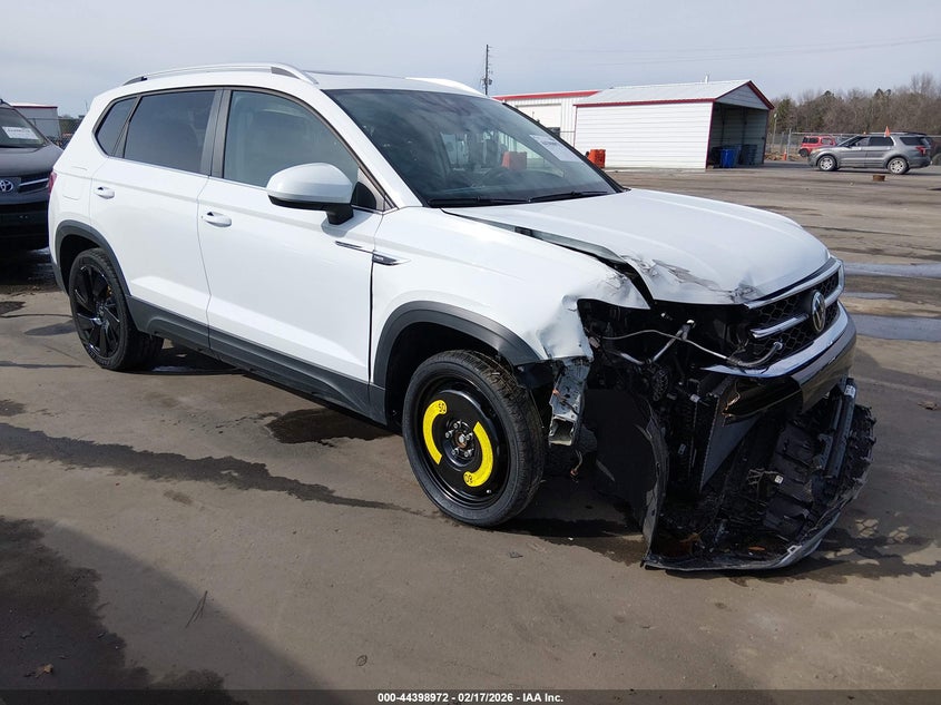 3VV4X7B28RM089350 VOLKSWAGEN TAOS Photo 1