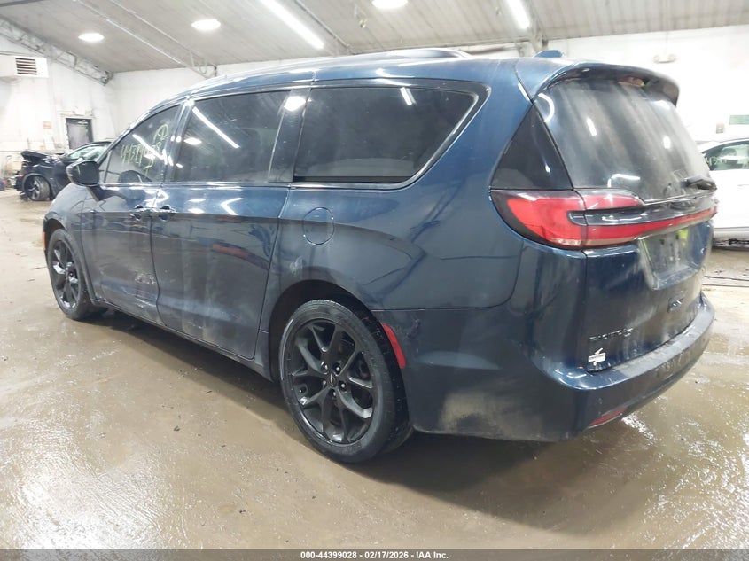 Vin: 2c4rc1fg0mr593315, lot: 44895595, chrysler pacifica touring 20213