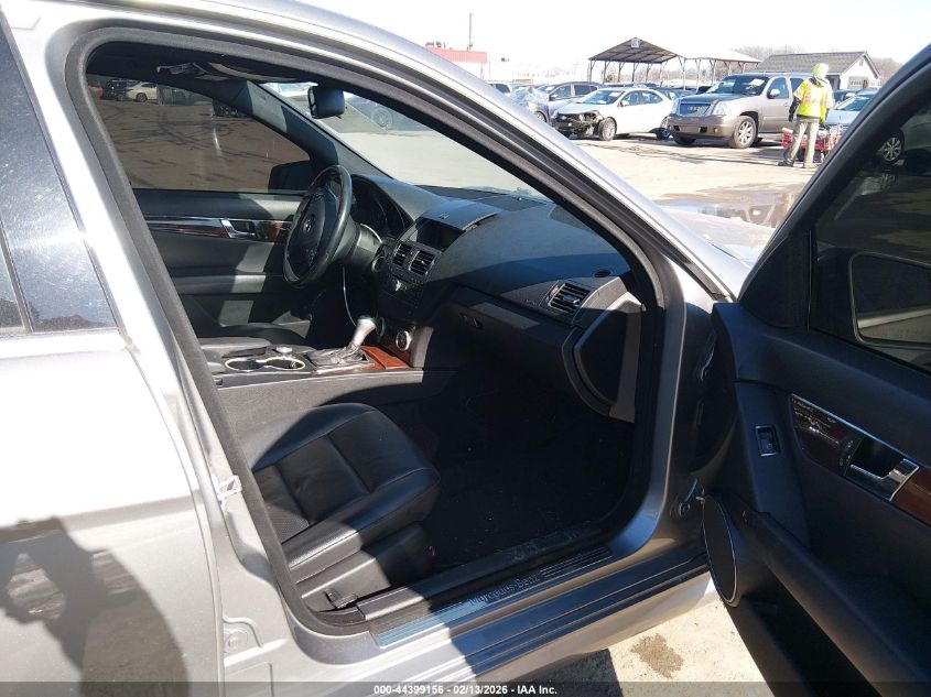 2010 Mercedes-Benz C 300 Luxury 4Matic/Sport 4Matic