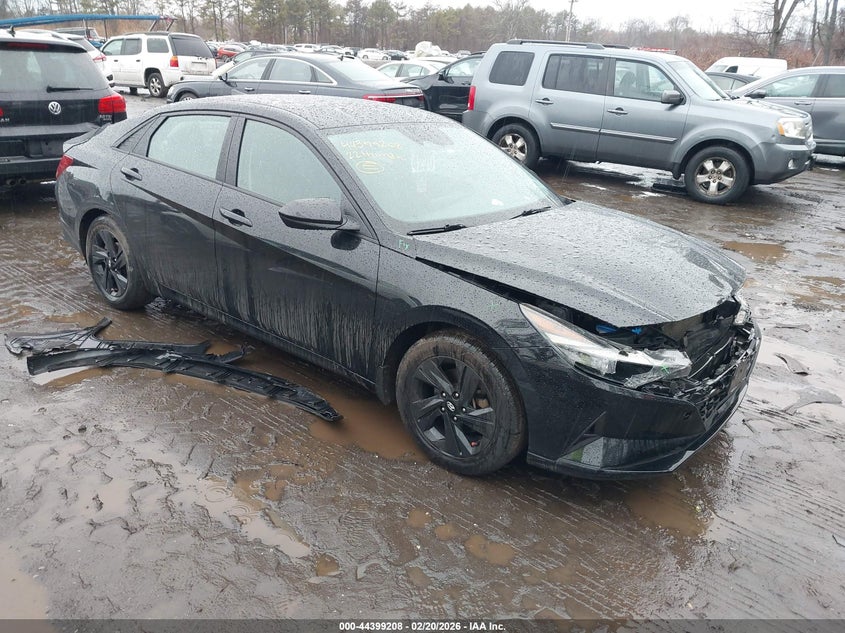 2022 Hyundai Elantra Sel