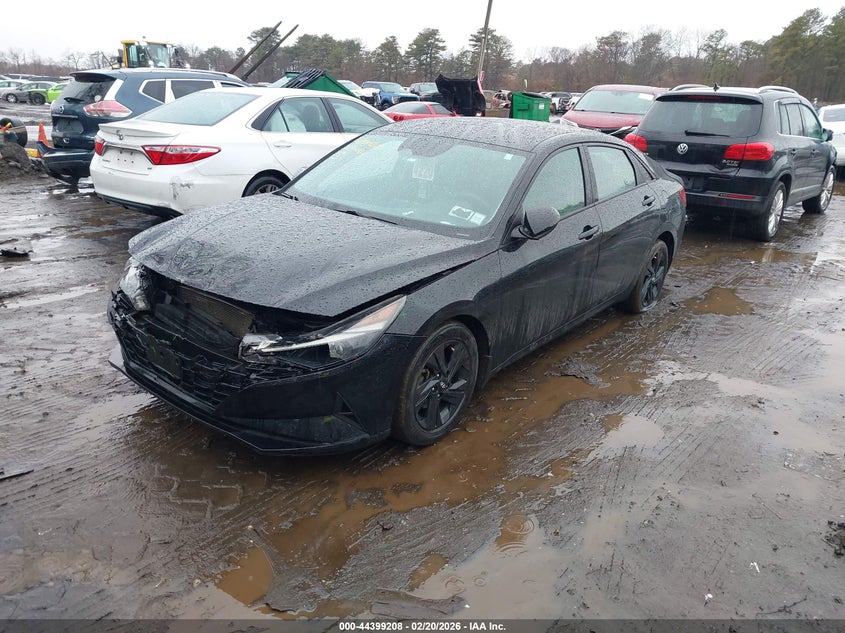 2022 Hyundai Elantra Sel