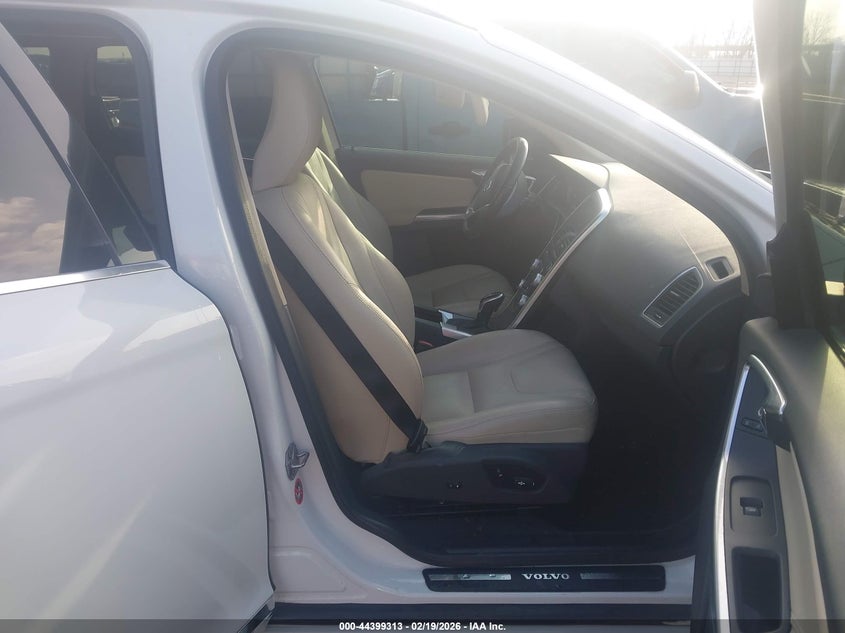 2016 Volvo Xc60 T5 Drive-E Premier