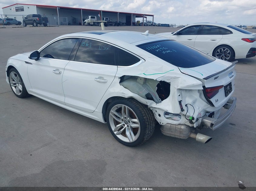 2019 AUDI A5 auction photo 3