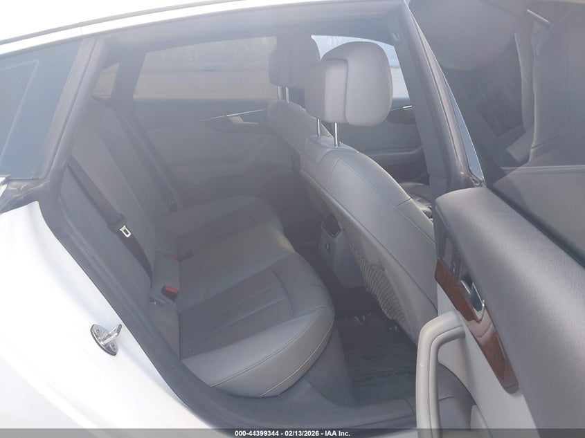 2019 AUDI A5 auction photo 8