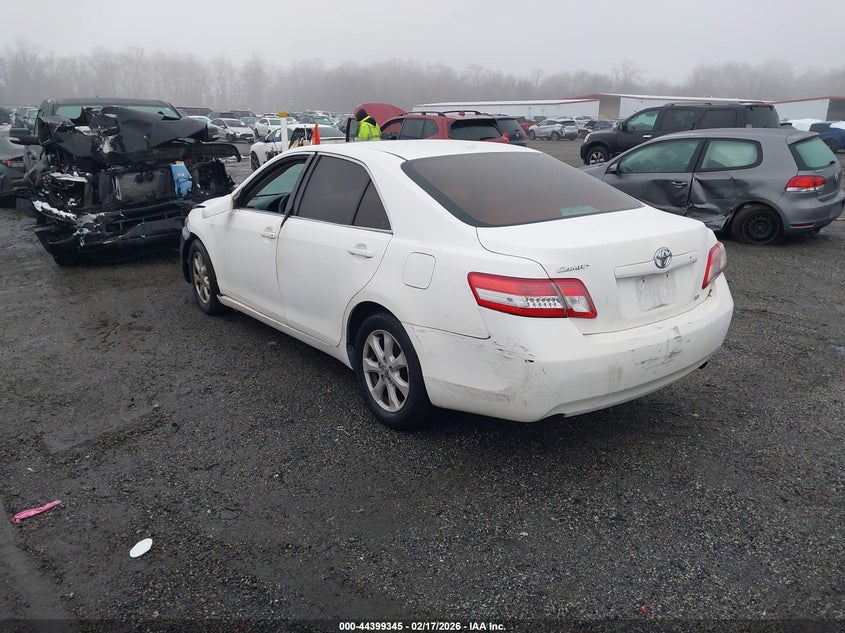 2011 Toyota Camry Le
