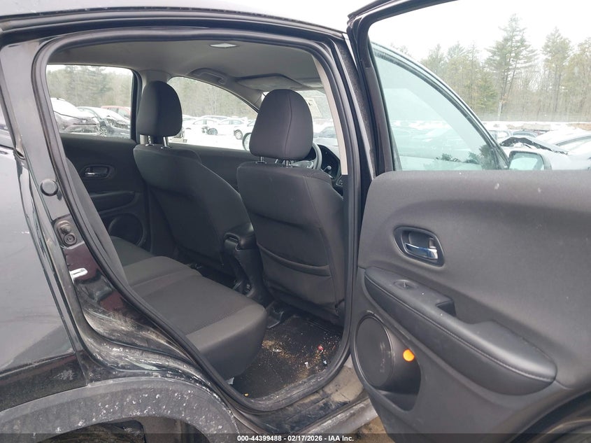 2022 Honda Hr-V Awd Lx VIN: 3CZRU6H37NM736574 Lot: 44399488