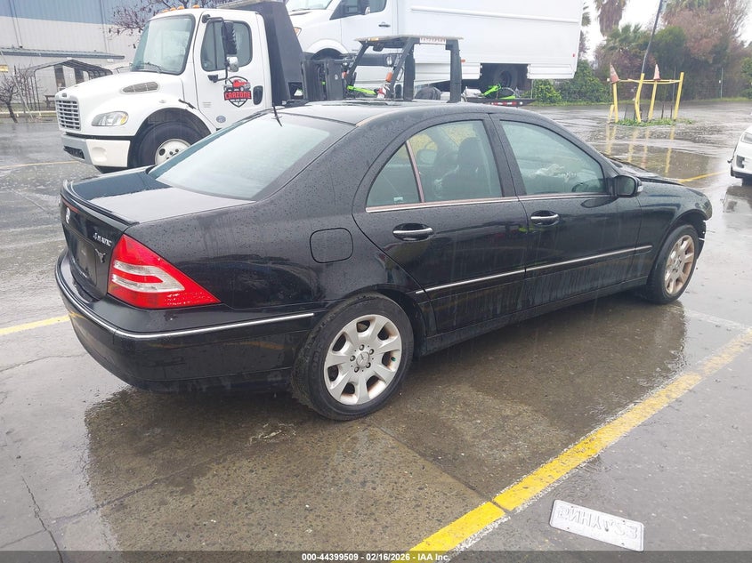 2005 Mercedes-Benz C 320 Luxury 4Matic