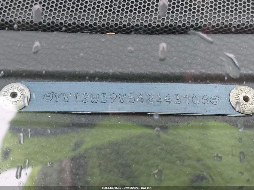 2004 Volvo V70 2.5T VIN: YV1SW59V542443106 Lot: 44399535