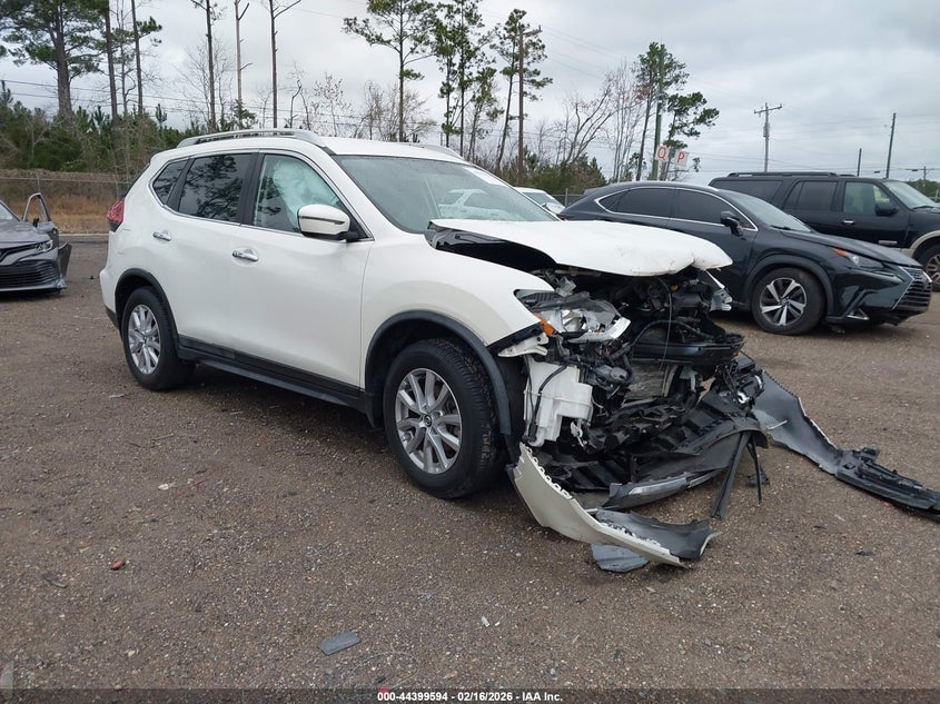 2018 Nissan Rogue Sv