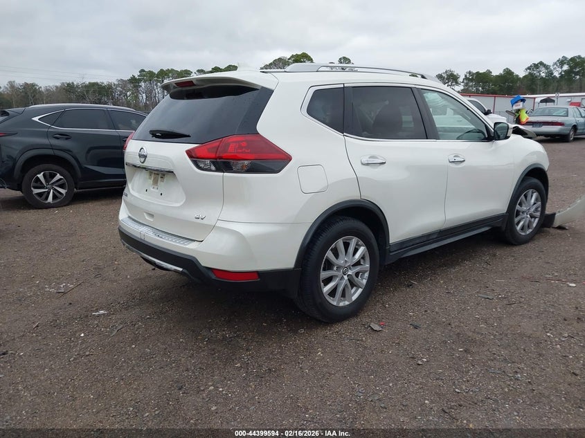 2018 Nissan Rogue Sv
