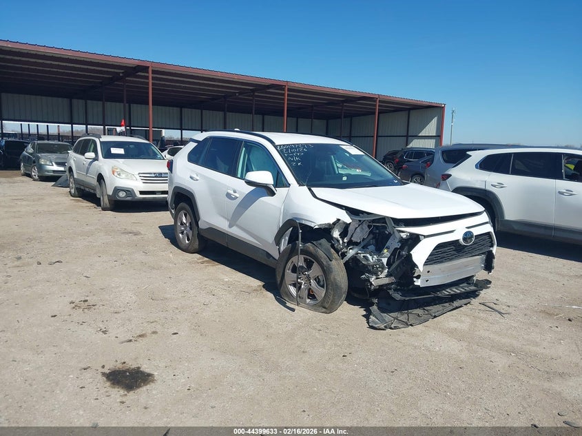 2025 Toyota Rav4 Xle