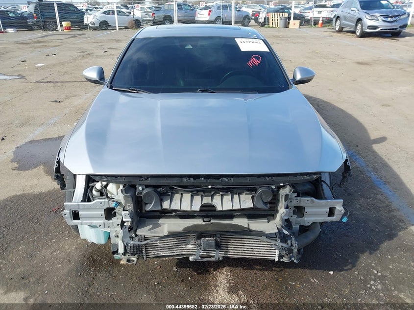 VIN 1HGCV2F33JA009249 2018 HONDA ACCORD SPORT 2.0T