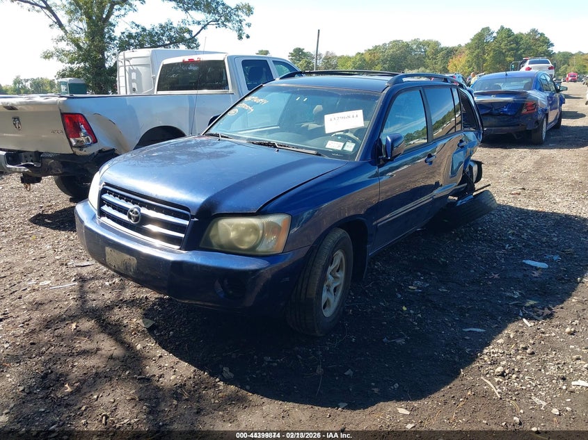 2003 TOYOTA HIGHLANDER auction photo 2