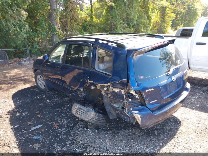2003 TOYOTA HIGHLANDER auction photo 3