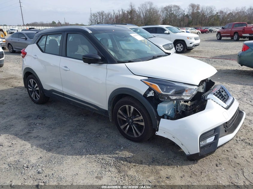 2019 Nissan Kicks Sr