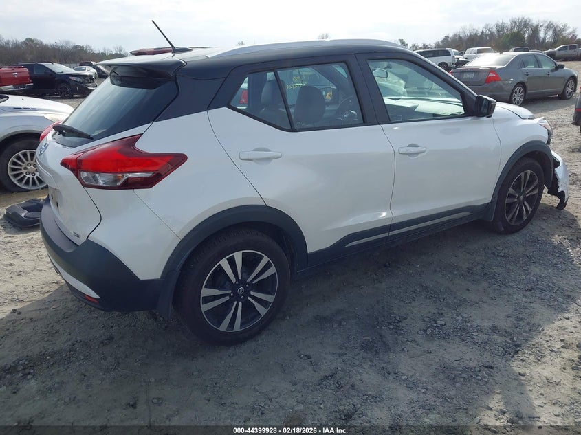 2019 Nissan Kicks Sr