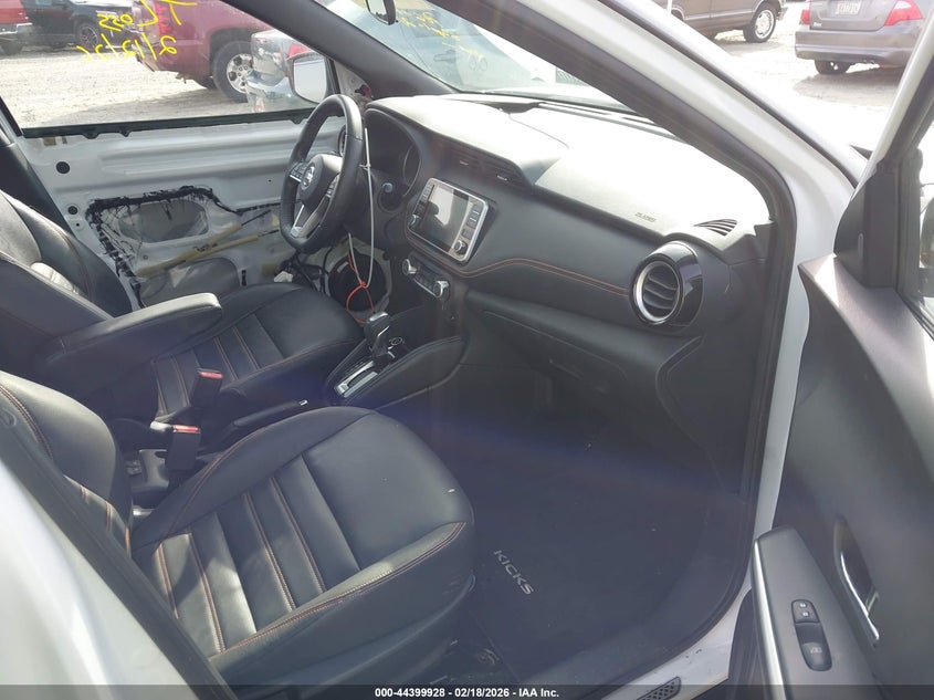 2019 Nissan Kicks Sr