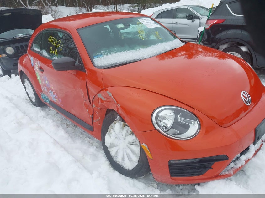 2017 Volkswagen Beetle #Pinkbeetle/1.8T Classic/1.8T S