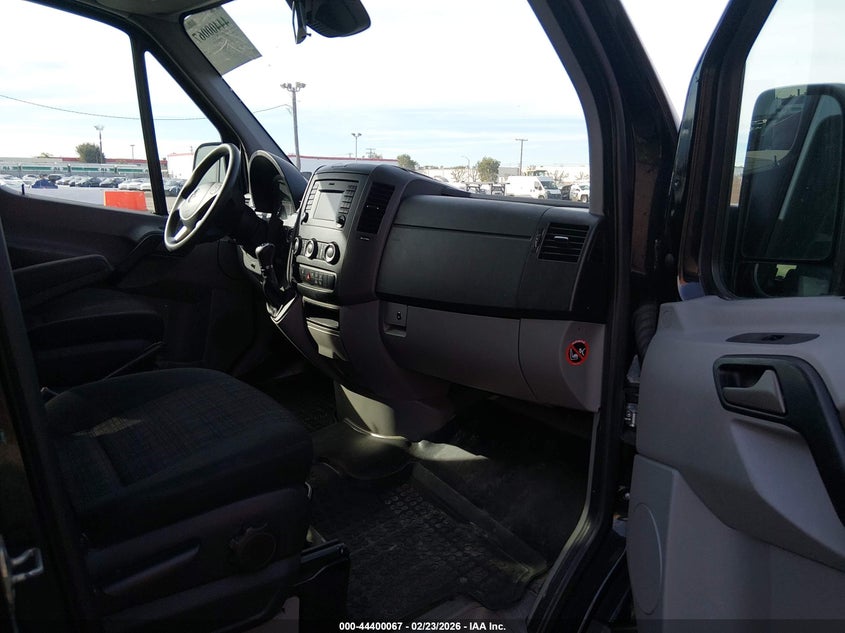 2015 Mercedes-Benz Sprinter 2500 Normal Roof