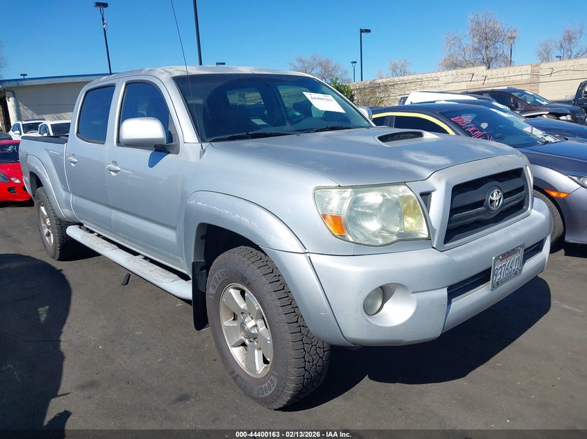2005 Toyota Tacoma Base V6