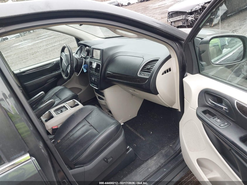 2012 Chrysler Town & Country Touring-L