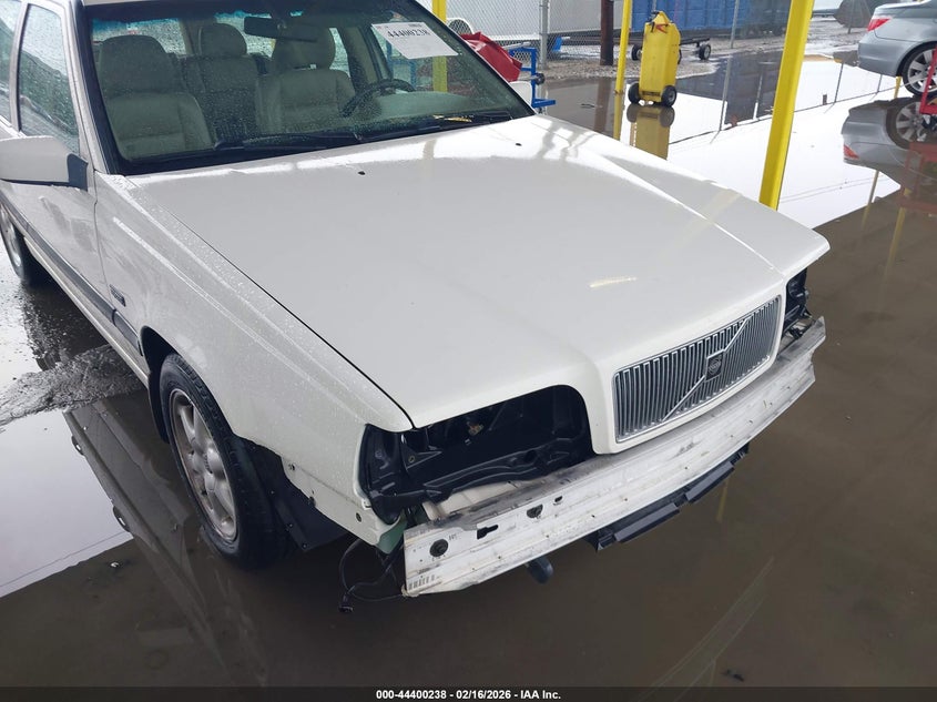1997 Volvo 850 Gt VIN: YV1LW5549V2324493 Lot: 44400238