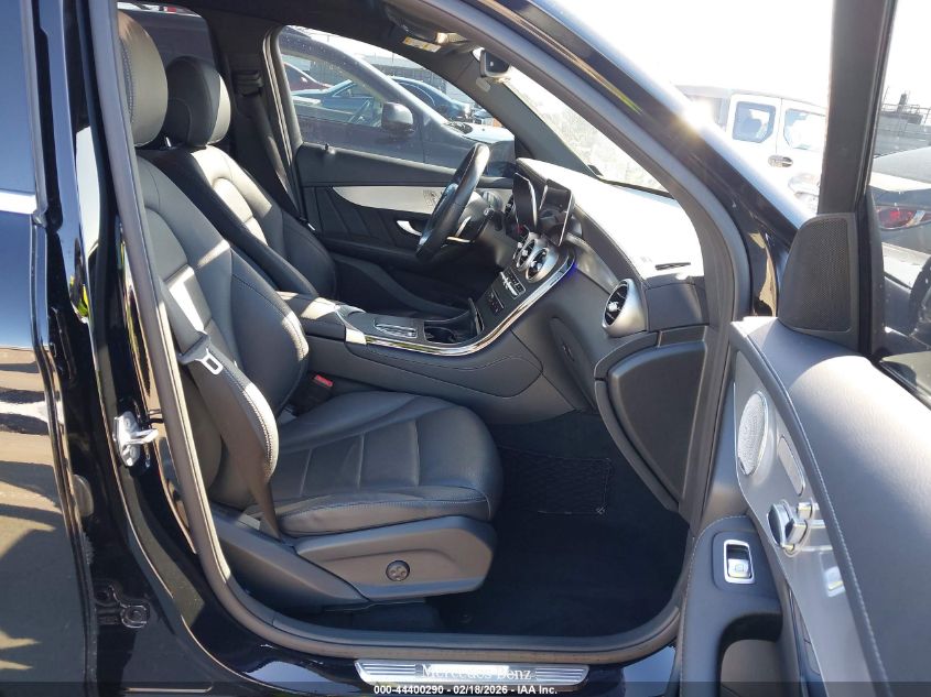 2020 Mercedes-Benz Glc 300