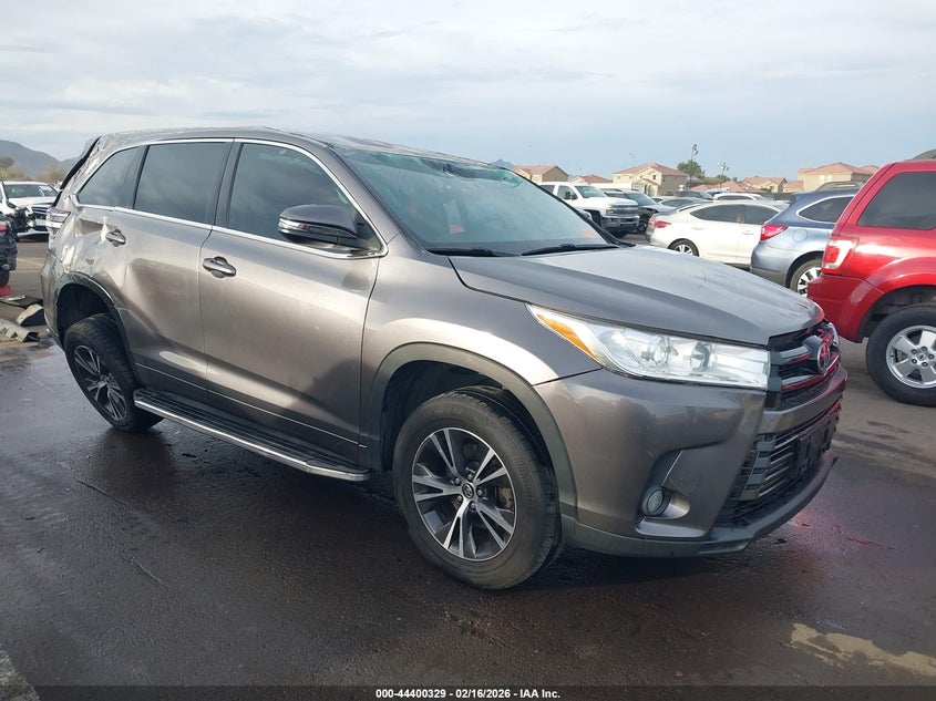 2018 Toyota Highlander Le