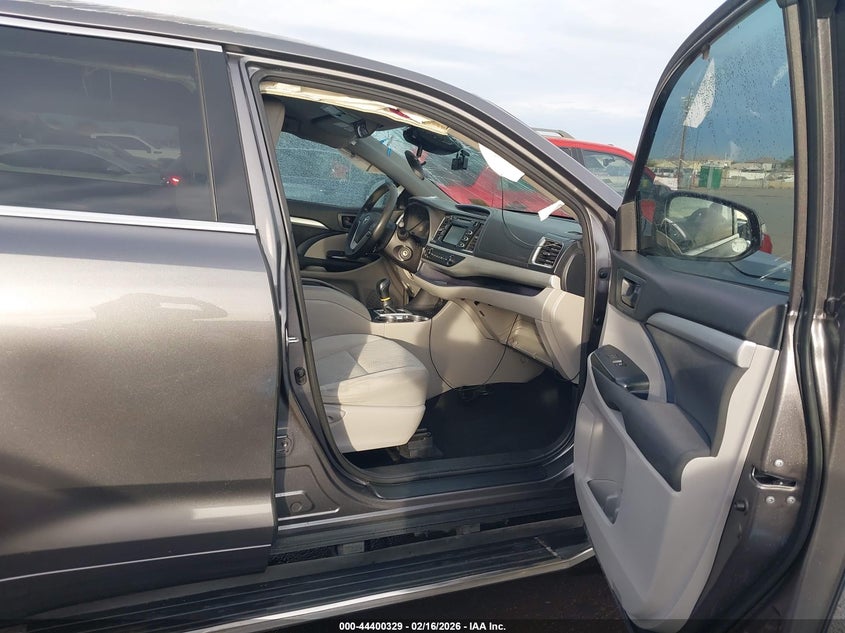 2018 Toyota Highlander Le