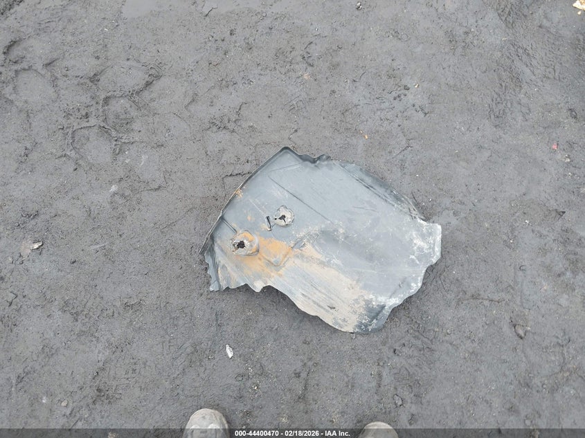 2018 Audi A4 2.0T Premium VIN: WAUENAF43JN008005 Lot: 44400470