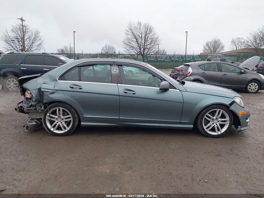 2012 Mercedes-Benz C 300 Sport 4Matic VIN: WDDGF8BB9CF913941 Lot: 44400616