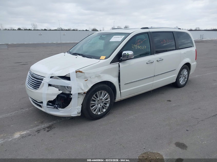 Vin: 2c4rc1ggxdr607235, lot: 44897221, chrysler town & country limited 20132