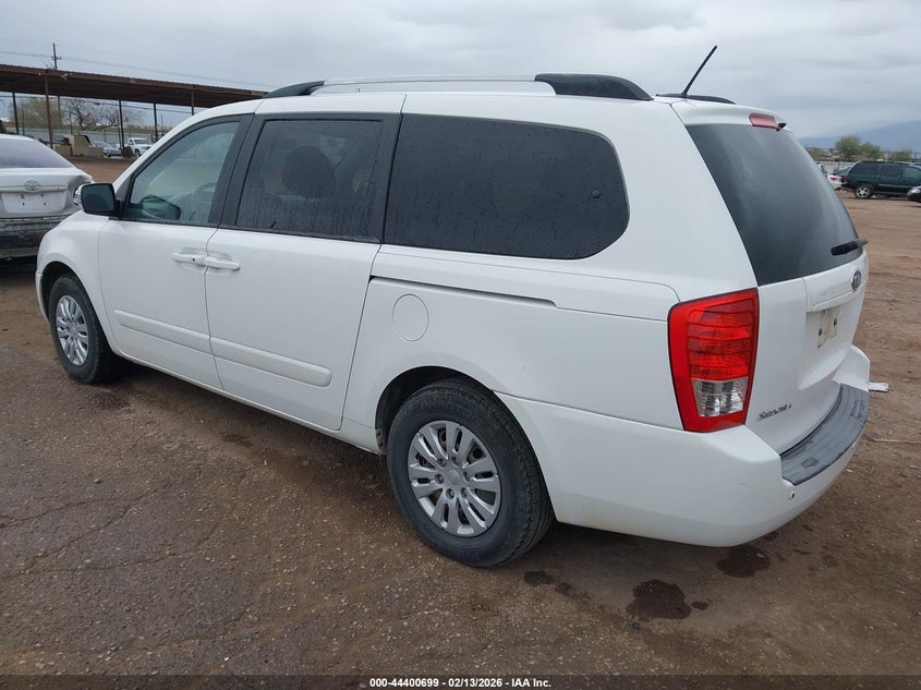 2011 Kia Sedona Lx