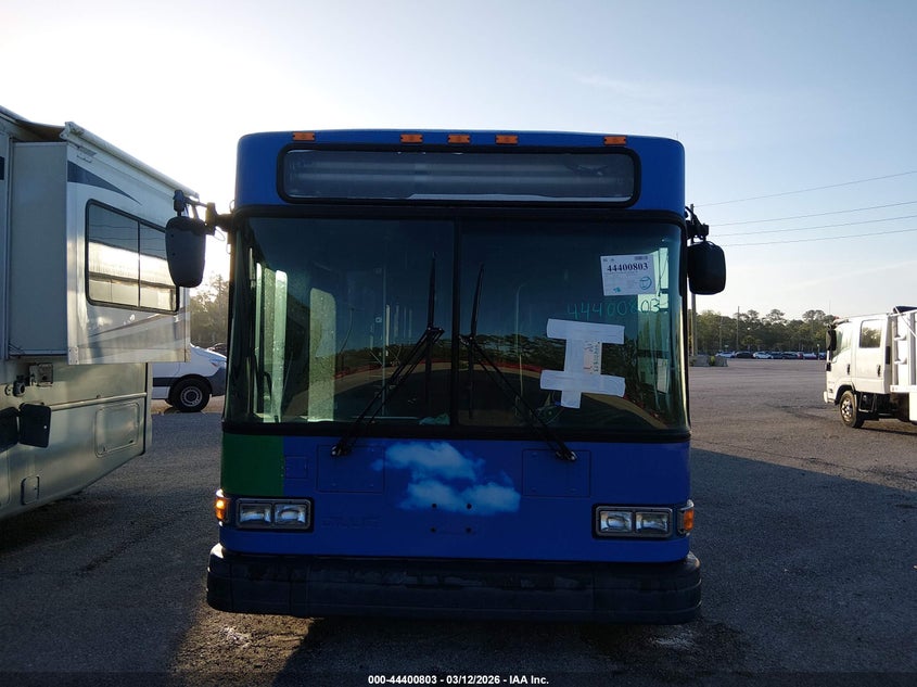 2005 Gillig Transit Bus Low