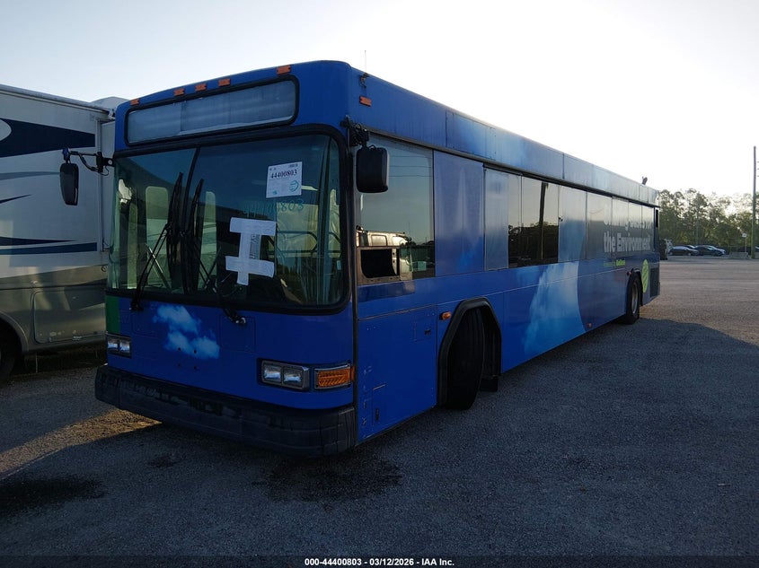 2005 Gillig Transit Bus Low