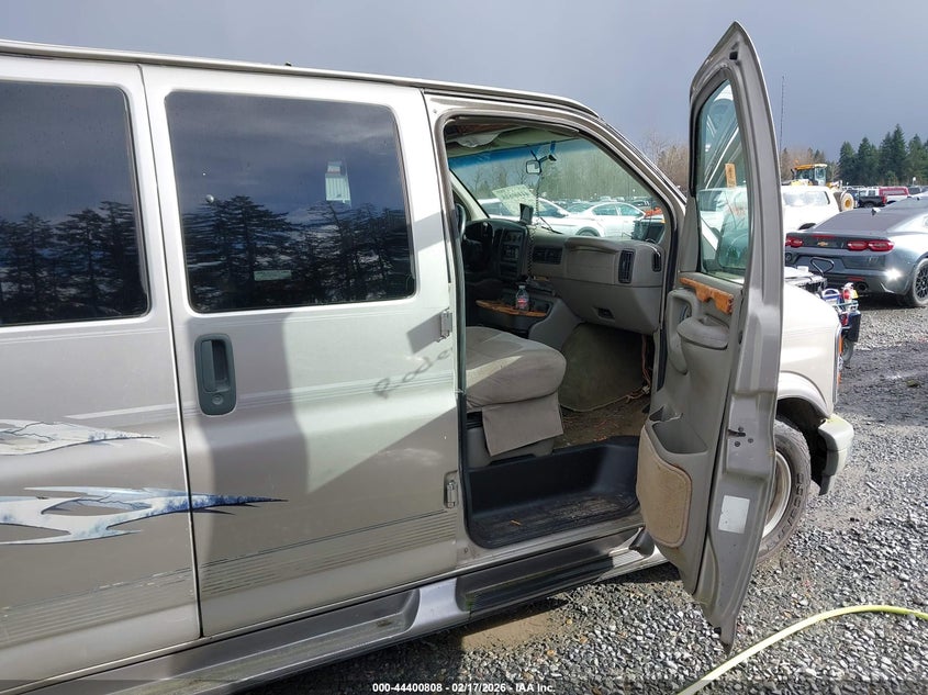 2000 Chevrolet Express Upfitter Pkg.