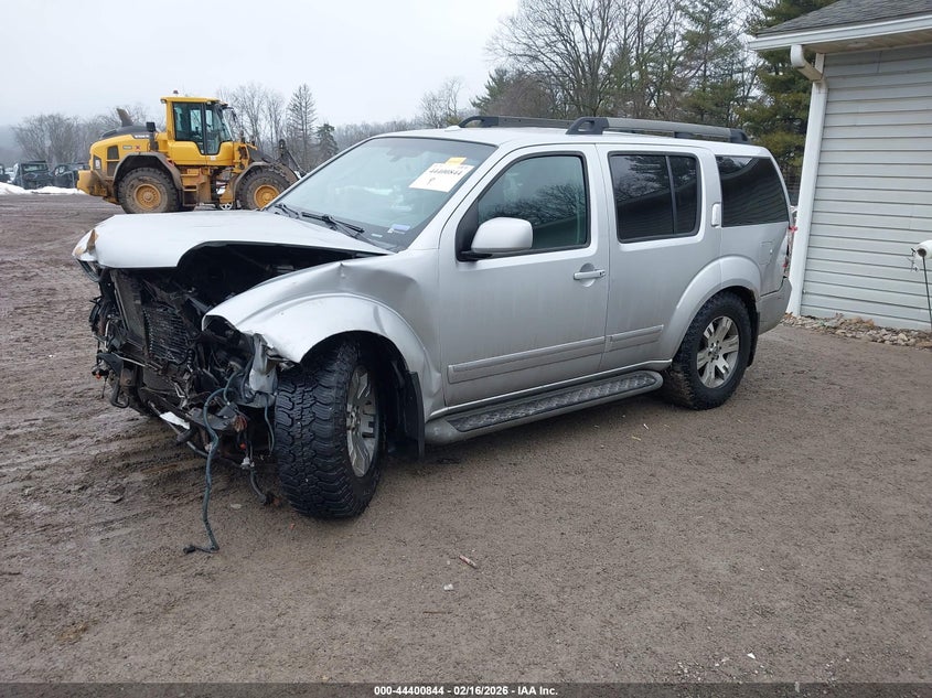 2012 Nissan Pathfinder Silver