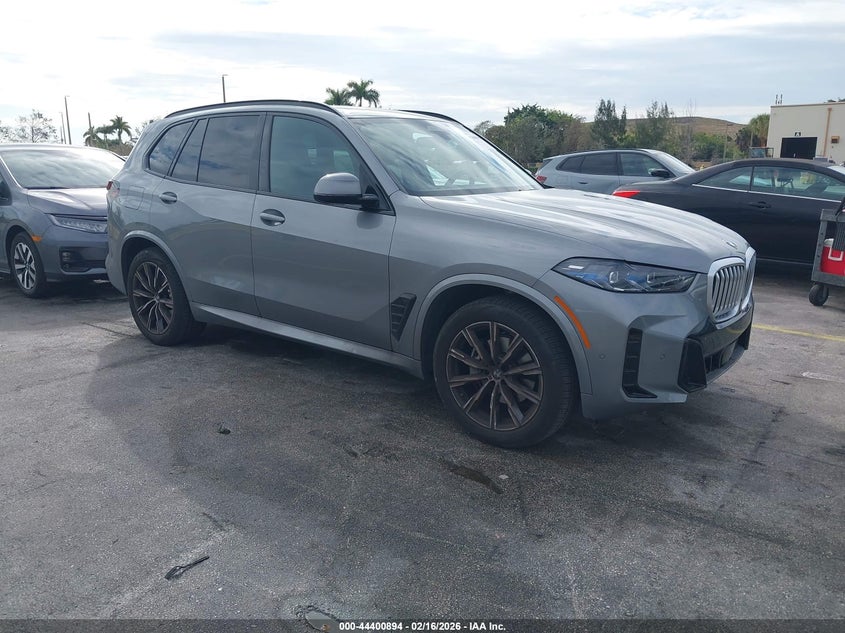 2025 BMW X5 xDrive40I