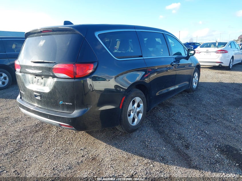 2018 Chrysler Pacifica Hybrid Touring Plus