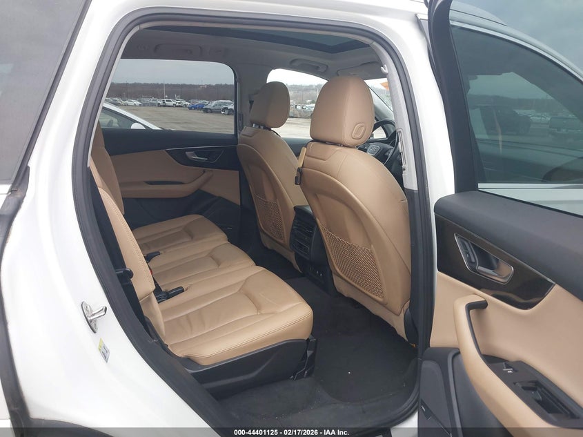 2020 AUDI Q7 auction photo 8